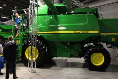 John Deere W540