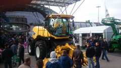 New Holland FR