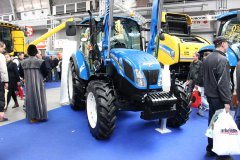 New Holland T4