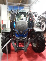 Valtra T144