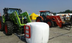 Claas & Kubota