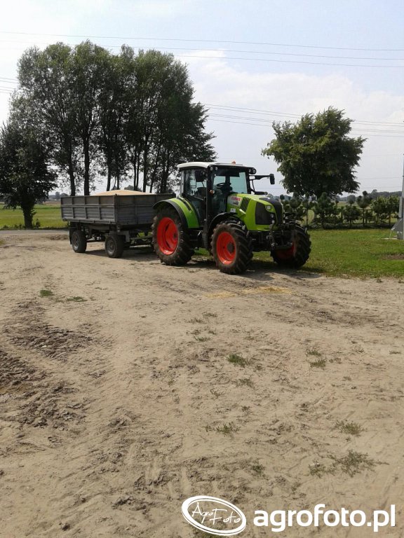 Claas  Arion  430