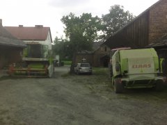 Claas Dominator 88s + Claas Rollant 255 RC