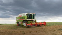 Claas Mega 208