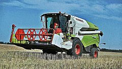 Claas Tucano 440