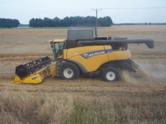 New Holland CR9080