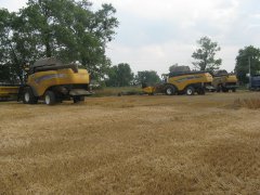 New Holland CX 8090 8090 & 8080 Elevation