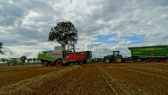 Claas & John Deere