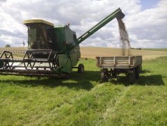 John Deere 1075