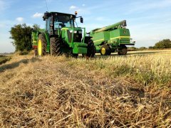 John Deere 5085M + Pronar T672 & John Deere W540