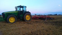 John Deere 8220&Akpil Eurodisc