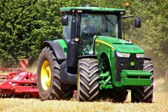 John Deere 8310r