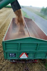 John Deere 975 & D732