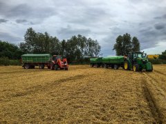 Kubota m7060 z pronar pt610 i John Deere 6140r z hl 8011 i 6102