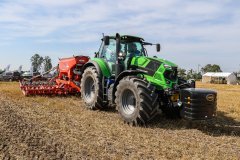 Deutz-Fahr Agrotron 7250TTV i Kuhn Espro 6000R