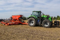 Deutz-Fahr Agrotron 7250TTV i siewnik Kuhn Espro 6000R