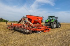 Deutz-Fahr Agrotron 7250TTV z siewnikiem KUHN Espro 600