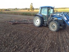 New Holland TD5050+Vaderstad