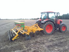 Kubota M135 GX & Staltech ORLIK 30