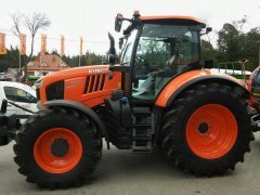 Kubota M7151