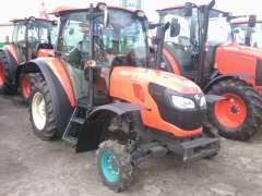 Kubota M8560