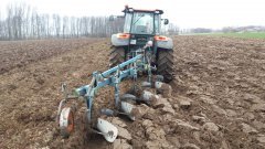 Kubota M9960 & Overum