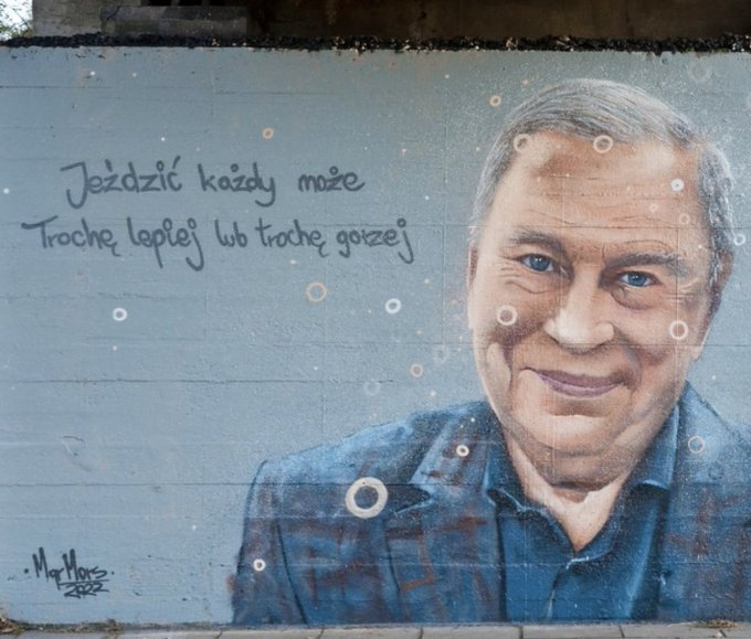 FgzM_D2WIAAVAWZ?format=jpg&name=small