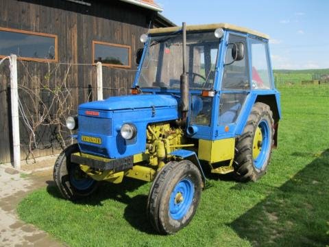 Zetor 5711 - Prodám traktor Zetor 5711 s spz a stk,nové brzdy,spojka,přední  náprava. T - agroBAZAR / TRAKTORY / 4x2