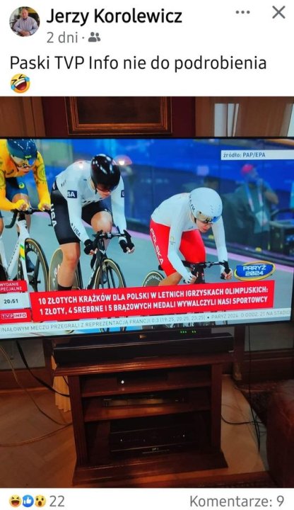 Może być zdjęciem przedstawiającym 3 osoby, rower i tekst