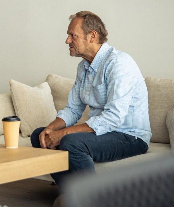 FTw4gkRXsAAenGR?format=jpg&name=small