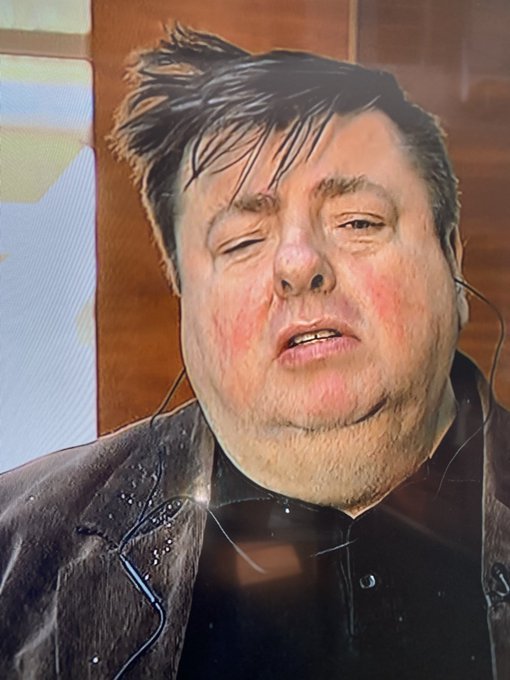 EUvkm-0XQAA1EuN?format=jpg&name=small