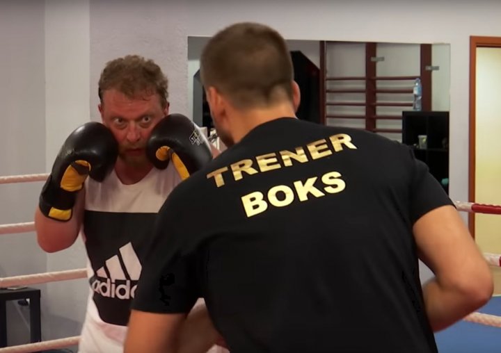 EUm_WoGWkAAWYd6?format=jpg&name=large