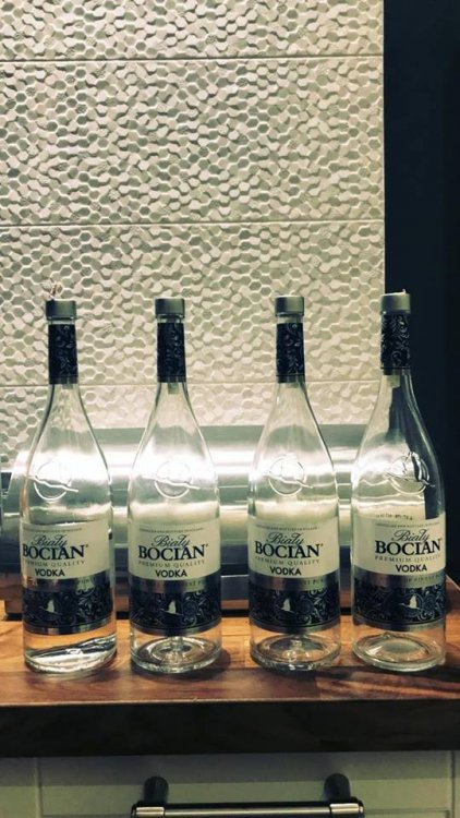 23434999_325215451288145_966380864608592