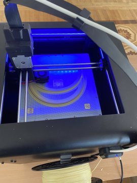 EU6hYu6WkAAc9k_?format=jpg&name=360x360