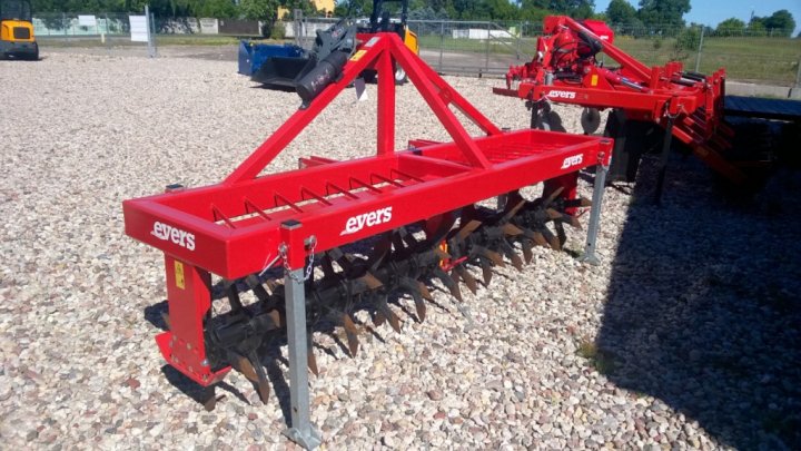 Aerator łąkowy holenderskiej marki EVERS!Możliwość WYNAJMU! - Ogłoszenia  maszyny rolnicze, ogłoszenia maszyny budowlane, Maszyny na srzedaż -  Maszyneo.pl