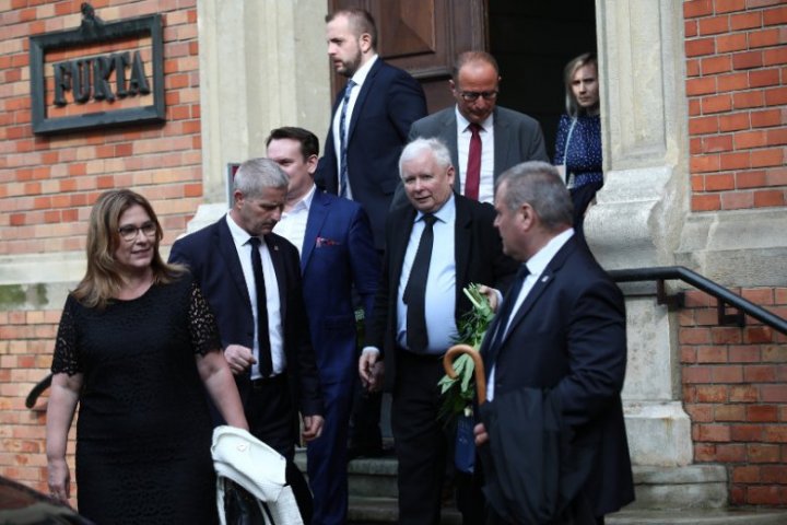 Jacek Kurski wziął drugi ślub kościelny. Wśród gości Jarosław Kaczyński |  naTemat.pl