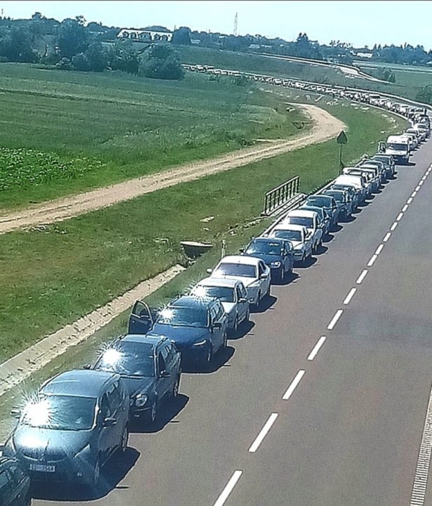 Może być zdjęciem przedstawiającym droga