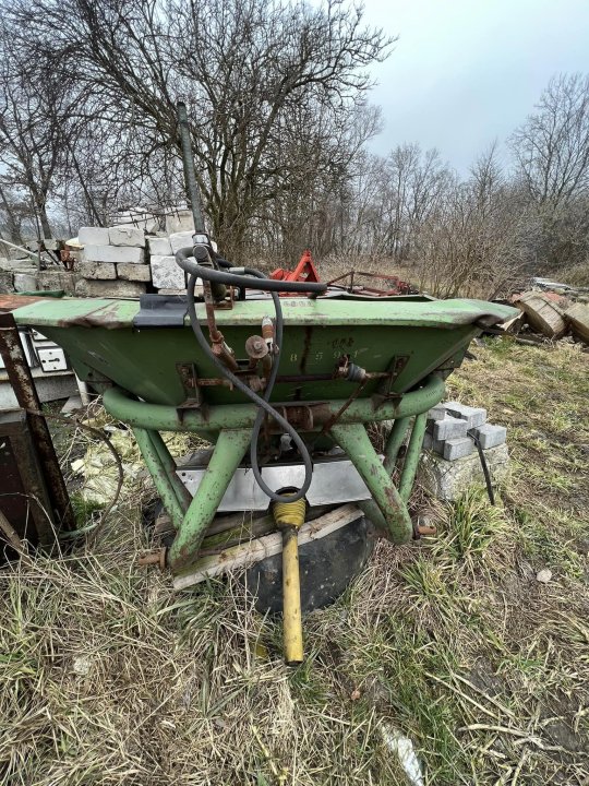 Może być zdjęciem przedstawiającym na świeżym powietrzu