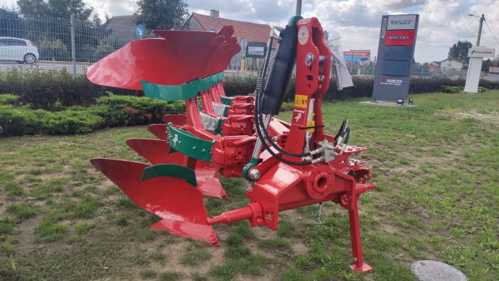 Pług KVERNELAND 150S - AGROM