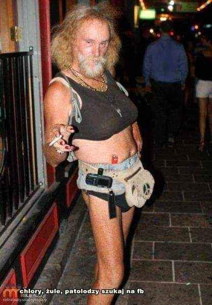 Może być zdjęciem przedstawiającym 1 osoba i stoi