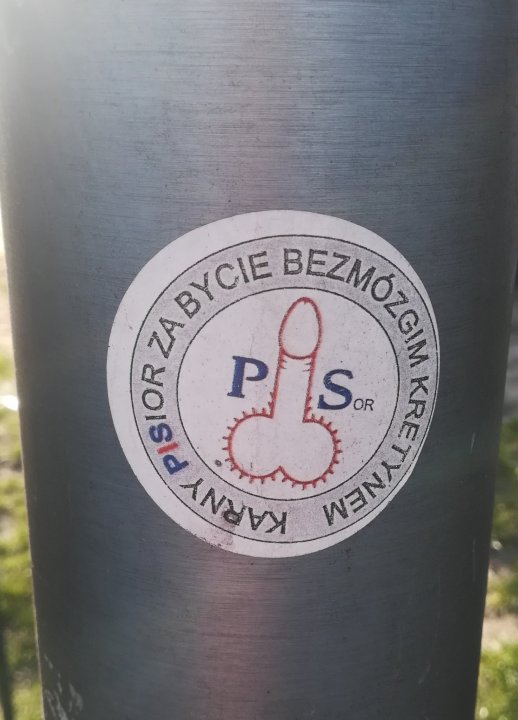 EVaUujxXYAEeKF9?format=jpg&name=large