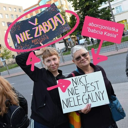 241634759_402886141224669_21067828747064