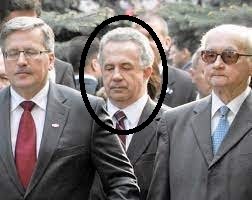 FP7YnW7XIAo_J8k?format=jpg&name=360x360