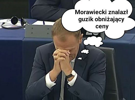 FKgi0JyWQAI9BJq?format=jpg&name=small