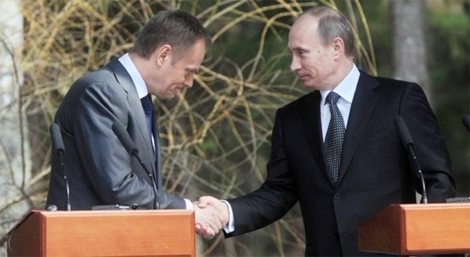 FNKMa4-WUAEVXQh?format=jpg&name=small