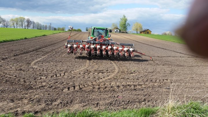 AIL4fc8g4xQIhbDMZrURJL3sik4At449mj5XIT8e