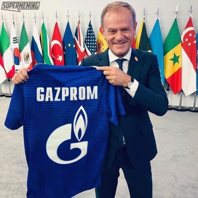 FNW0m_JXoAoGL7y?format=jpg&name=small