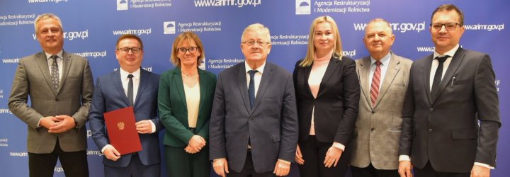 Minister Czesław Siekierski oraz Prezes Wojciech Legawiec wraz z członkami Kierownictwa ARiMR