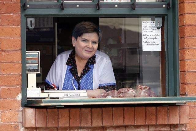 Może być zdjęciem przedstawiającym 1 osoba i stoi