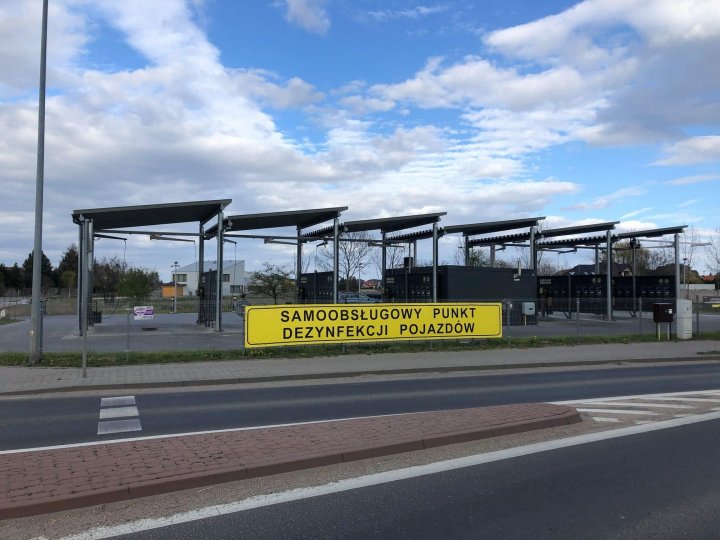 92367878_2510819415845096_98993864545874